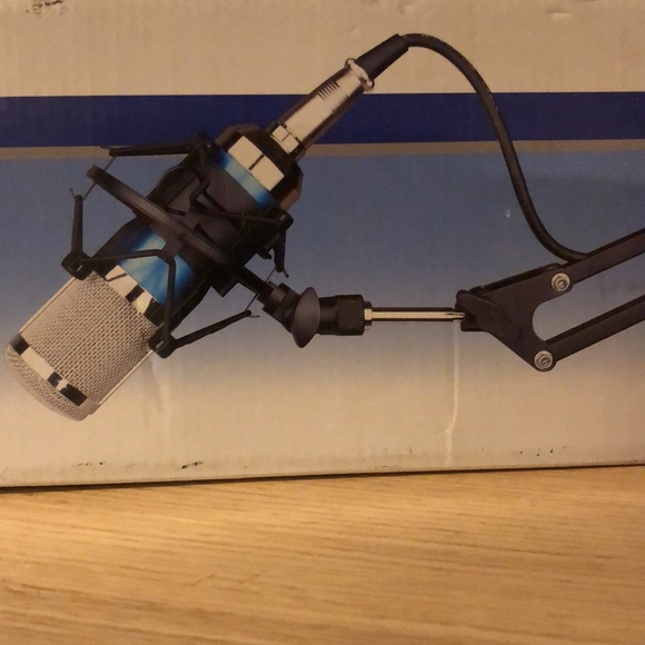 Studio recording microphone stand - Picture 2 of 3